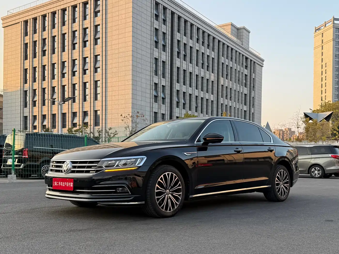 Volkswagen Phideon 2019 380TSI 2WD Business Edition China V фото 16