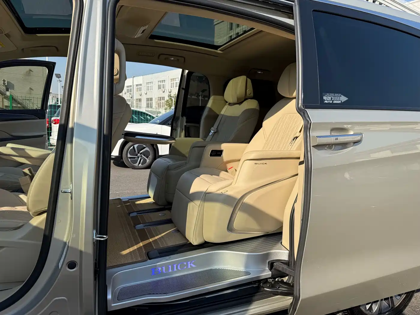 Buick GL8 2022 ES Landmark 653T Luxury фото 6