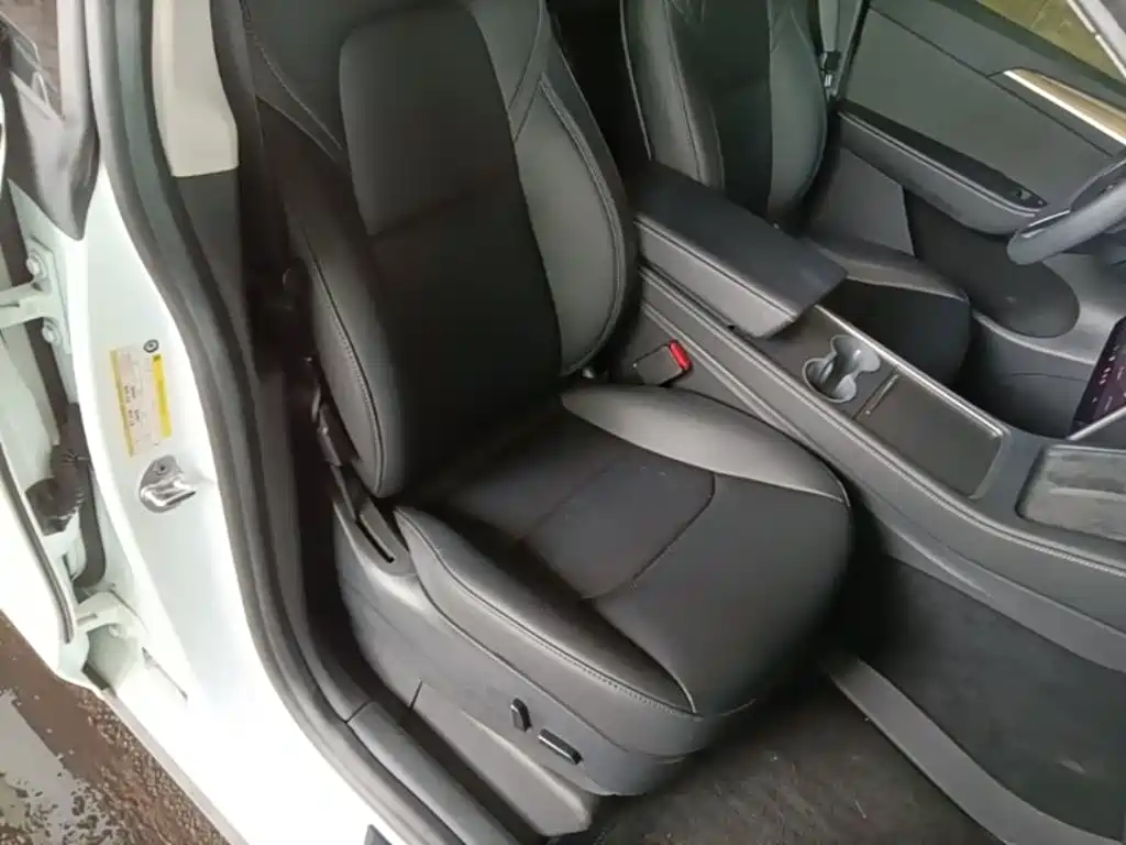 Фото 25 - Tesla Model Y