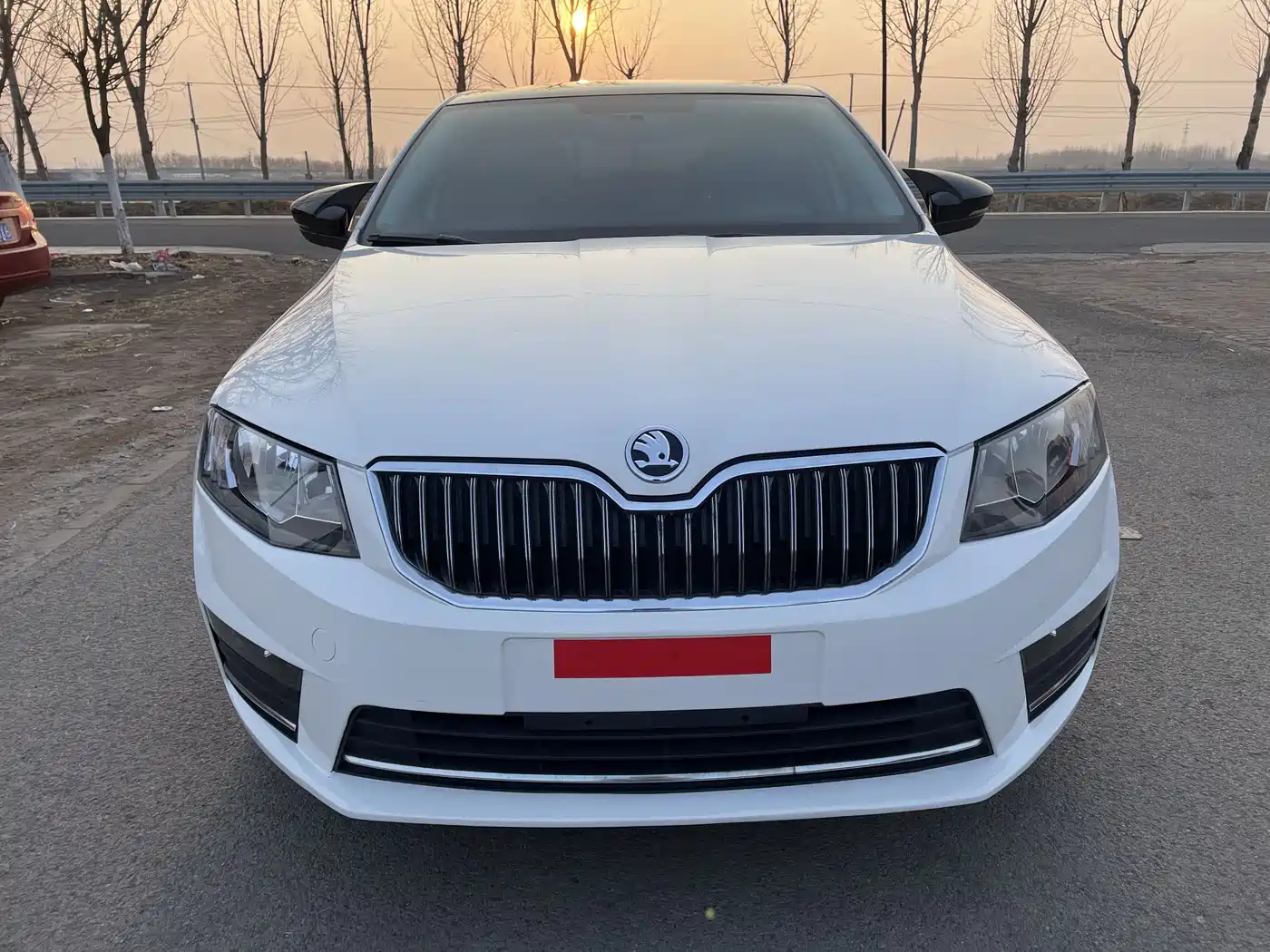 Škoda Octavia 2017 1.6L Auto QianXing фото 3