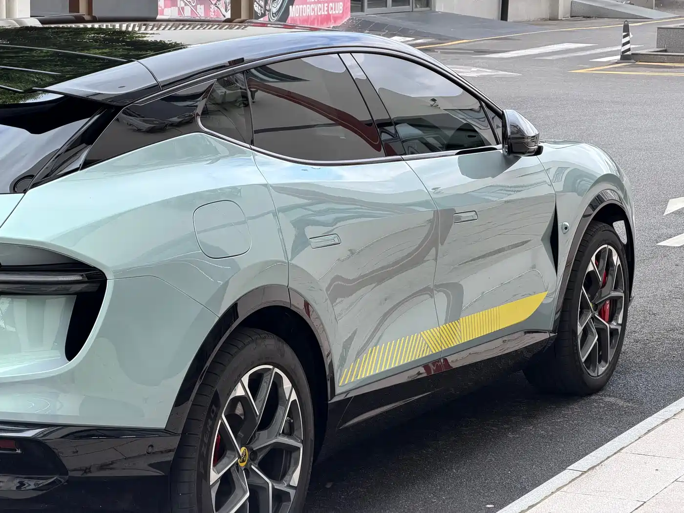 Lotus Lotus FOR ME 2026 2026 Base Model 5-Seater