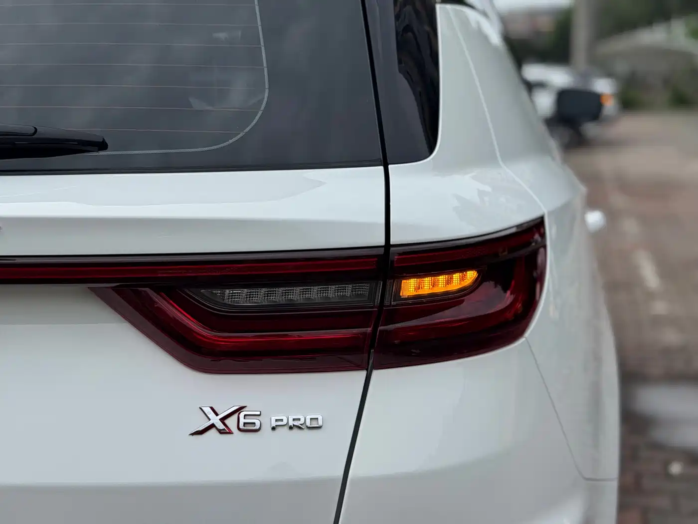 GEELY AUTOMOBILE VISION X6