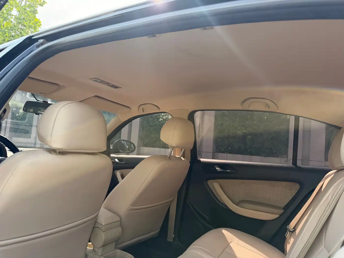 Volkswagen Lavida 2011 2.0L Automatic Pinyou Edition фото 18