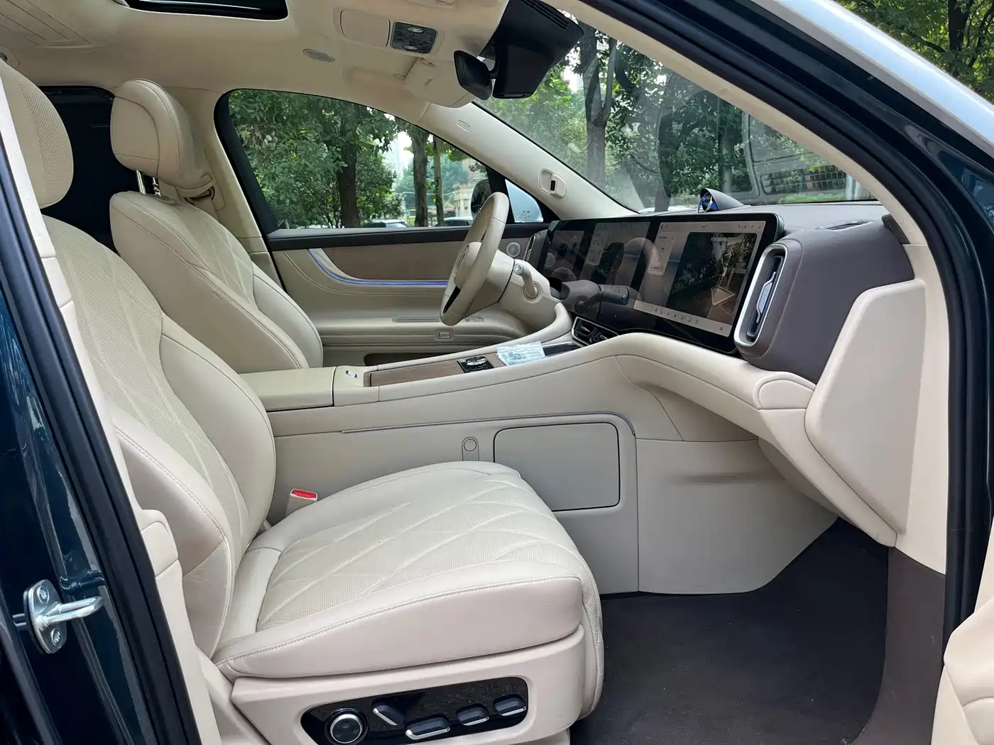 AITO Wenjie AITO M9 2026 2025 Extended Range Ultra 52kWh 5-Seater