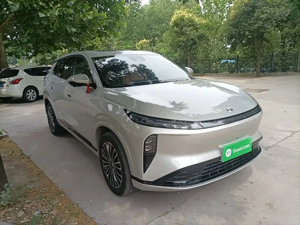 Dongfeng Aeolus L8 2025 2025 Plug-in Hybrid