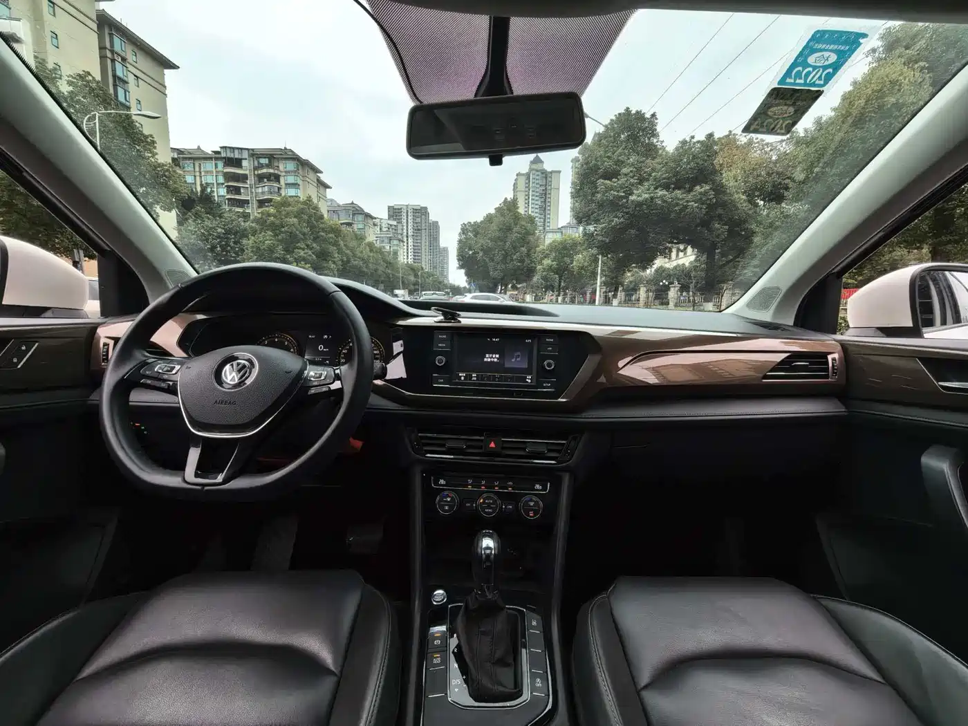Volkswagen Tharu 2020 280TSI 2WD Comfort Edition China VI фото 5