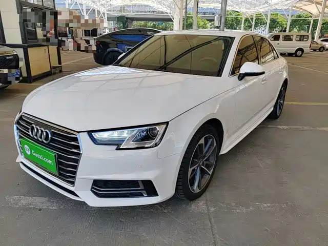 Audi A4L 2019