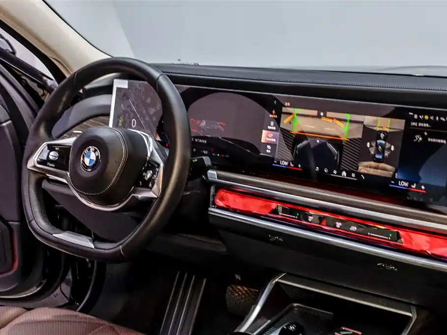 BMW 7 SERIES