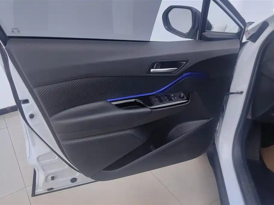 Toyota C-HR 2022 2021 2.0L Luxury Edition