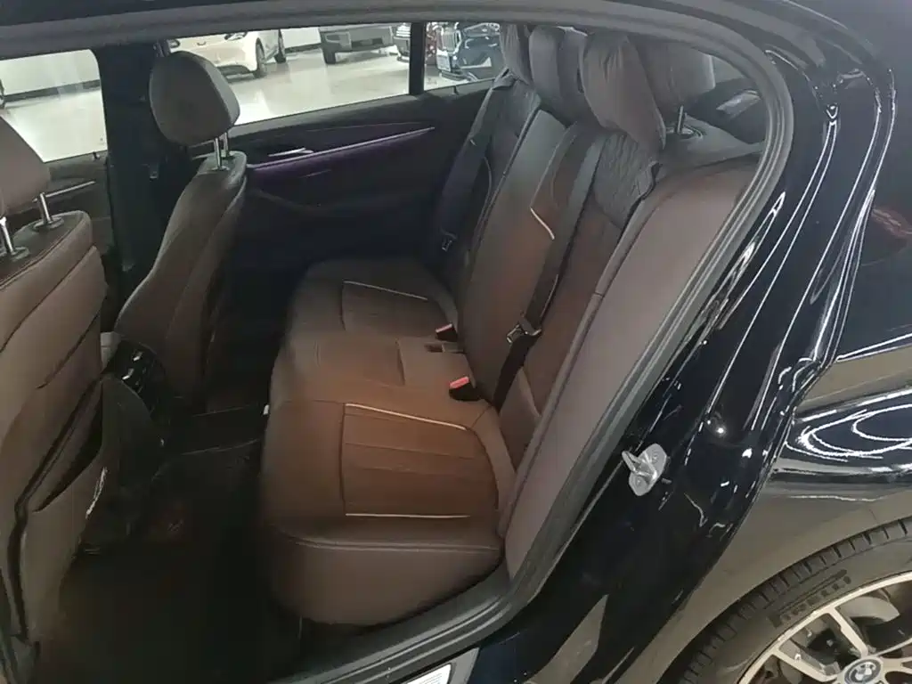 BMW 5 Series New Energy 2023 2022 Facelift 535Le M Sport Package