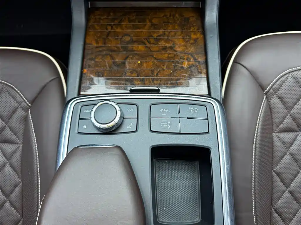 Mercedes-Benz GL-Class фото 15