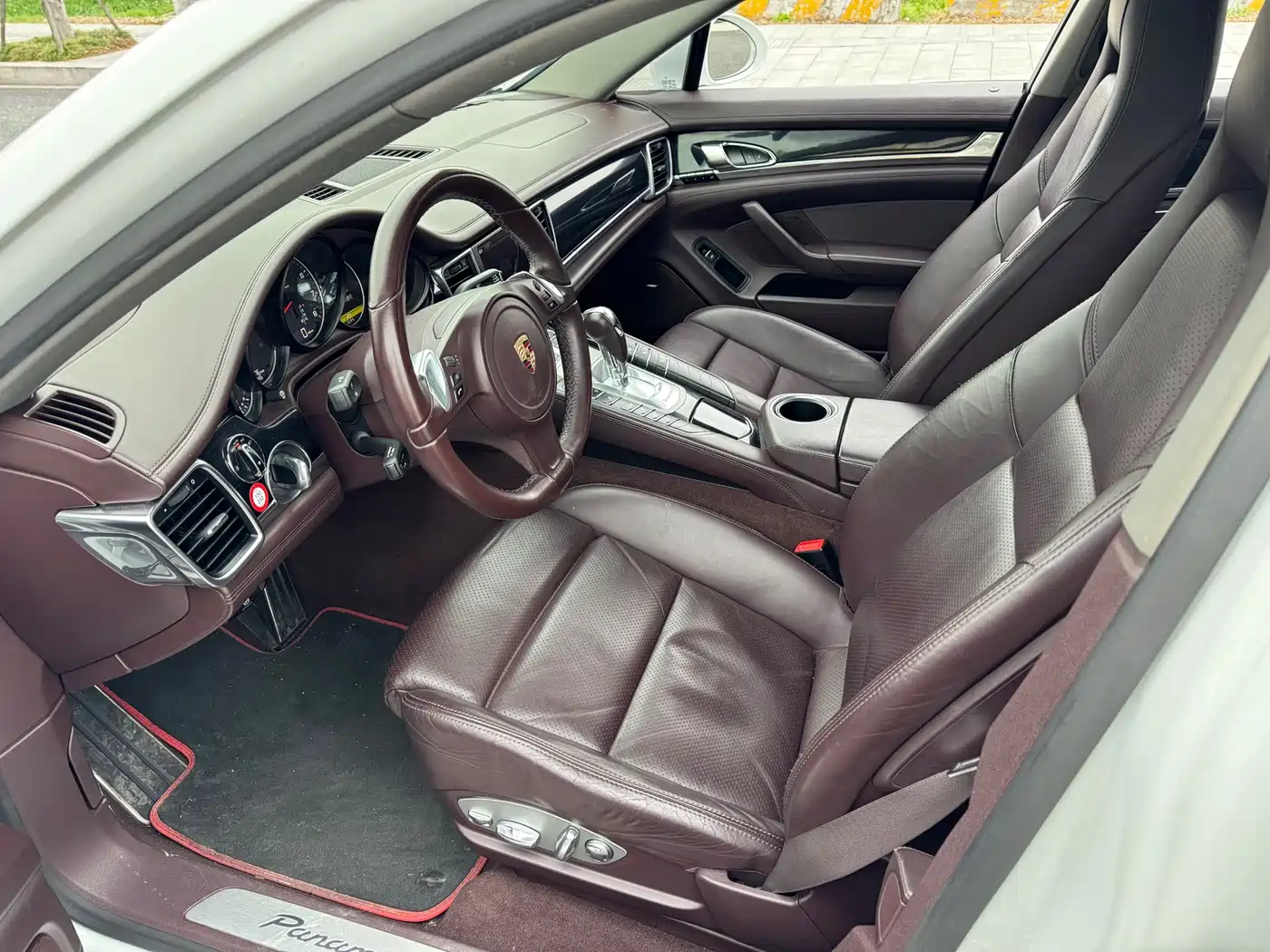Porsche Panamera 2014 Panamera 4 3.0T фото 8