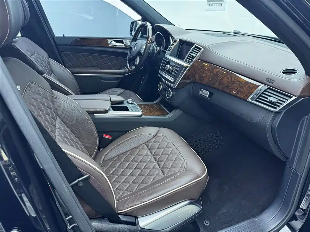 Mercedes-Benz GL-Class фото 19