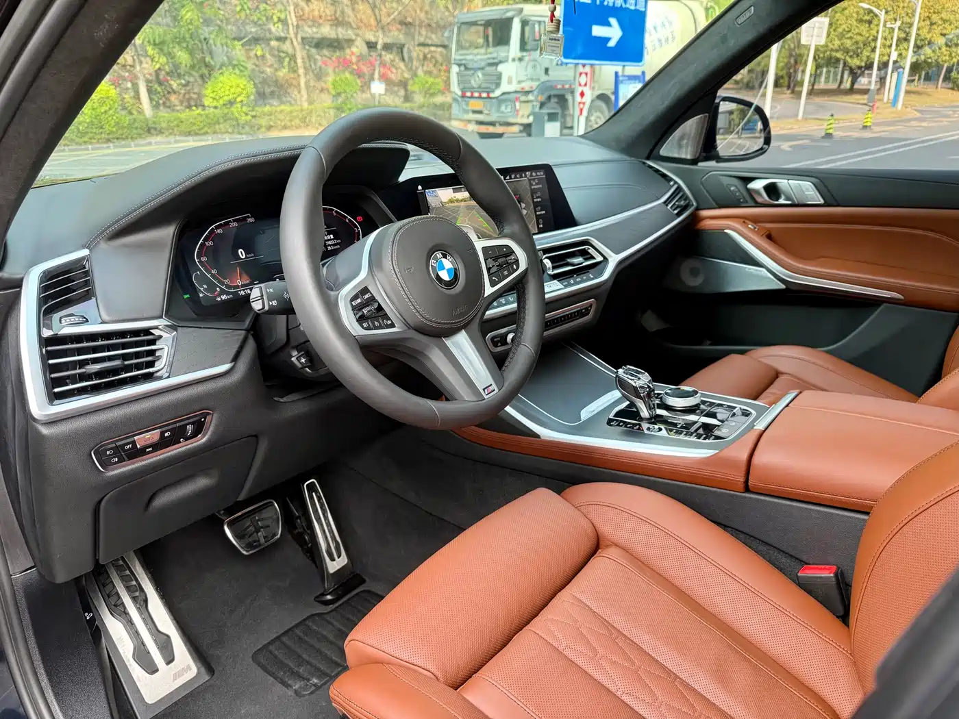 BMW X7 2022 xDrive40i Exclusive M Sport Package фото 4