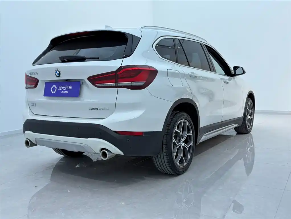 BMW X1 2022 sDrive20Li Premium фото 4