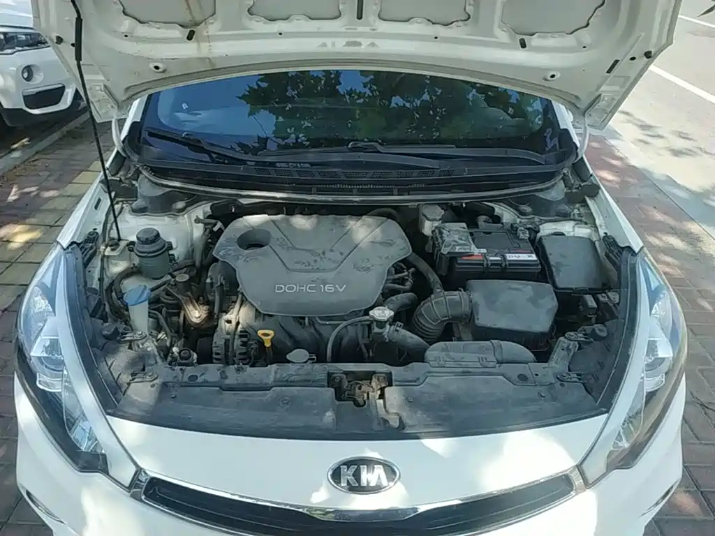 Kia K3S 2014 2014 1.6L Manual GL