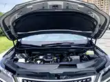 Фото 22 - Lexus RX