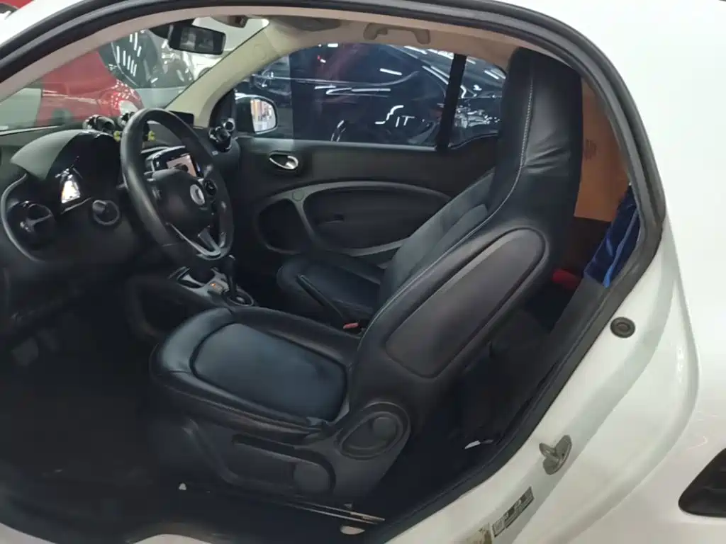 smart fortwo 2018 2017 Model 1.0L 52kW New Sound Special Edition China V