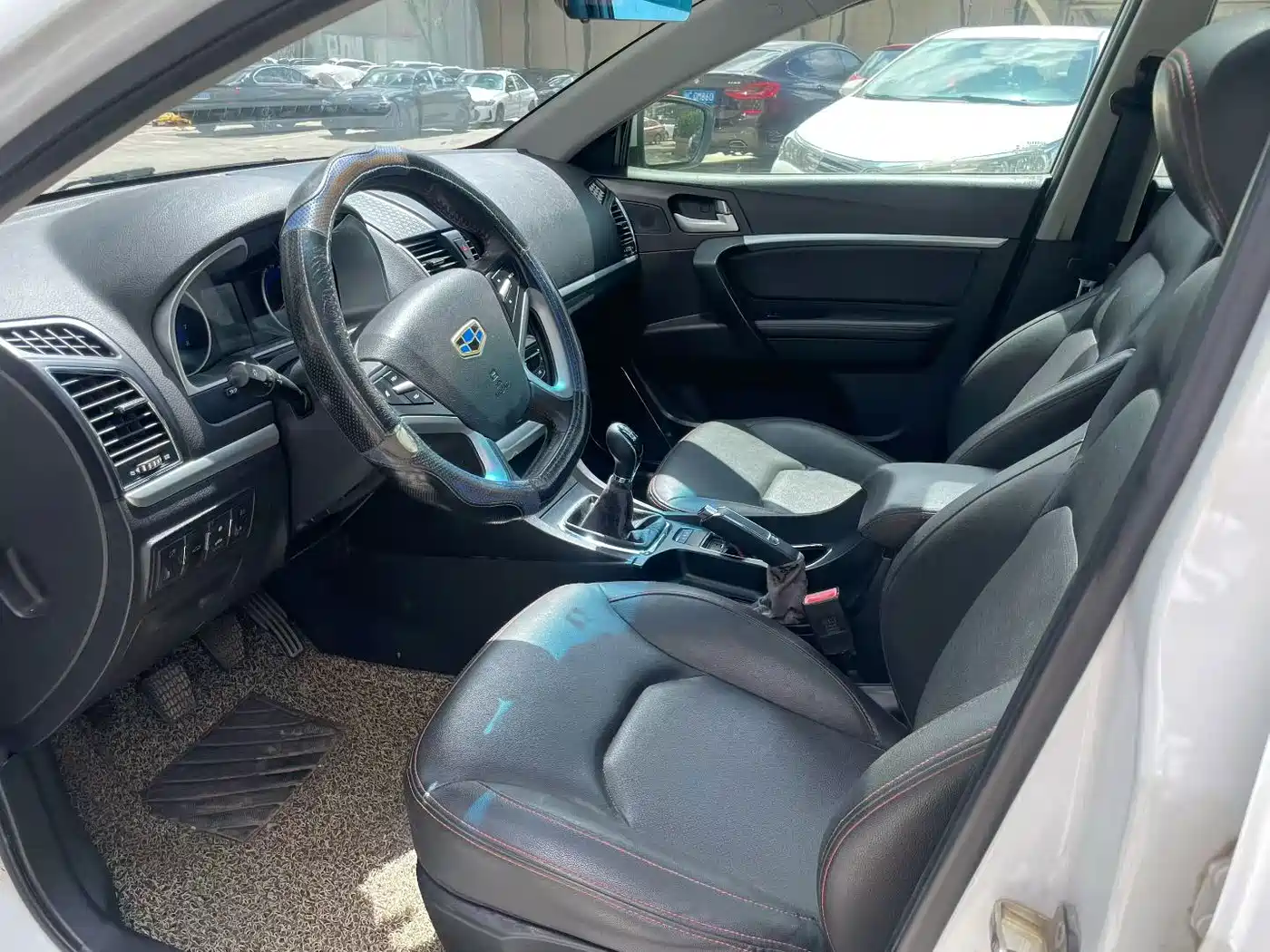 Geely Emgrand 2015 2015 Sedan 1.5L Manual Upward Edition