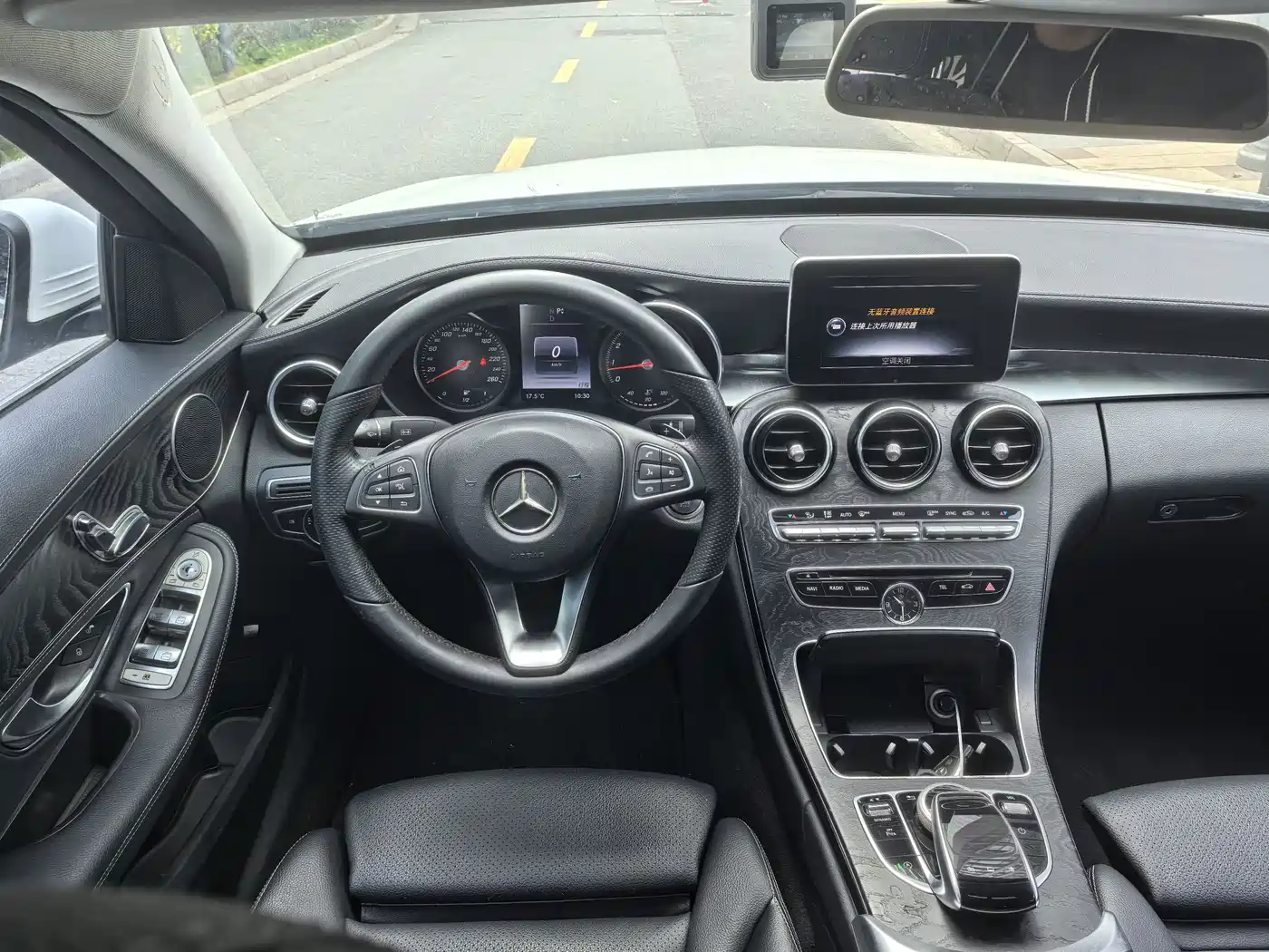 Mercedes-Benz C-Class 2017 Facelift C 180 L Dynamic Sport Edition фото 8