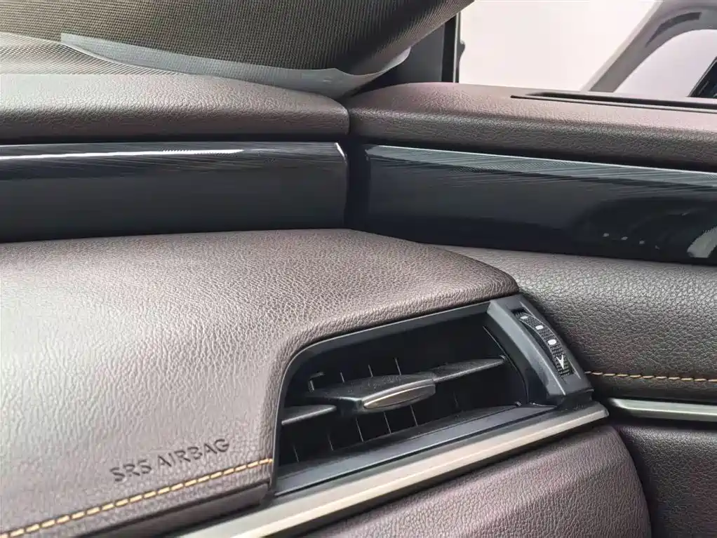 Lexus ES 2018 300h Excellence Edition China V фото 8