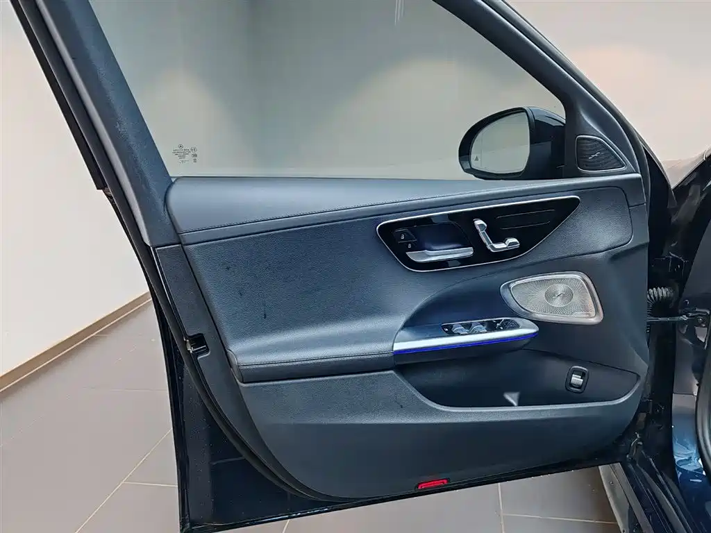 Mercedes-Benz C-Class 2023 C 260 L Night Edition Sport фото 19