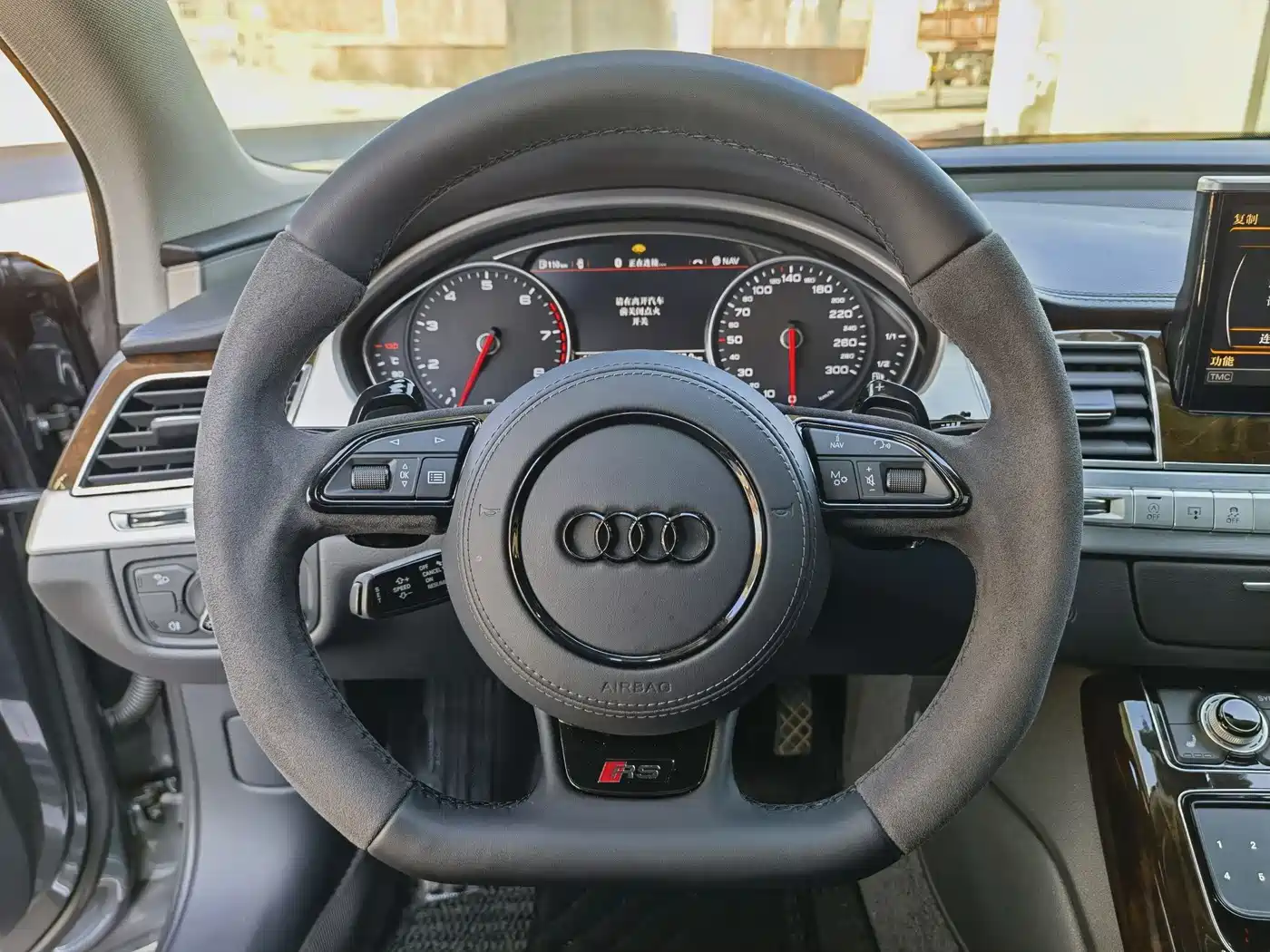 Audi A8 2014 A8L 45 TFSI quattro Comfort фото 13