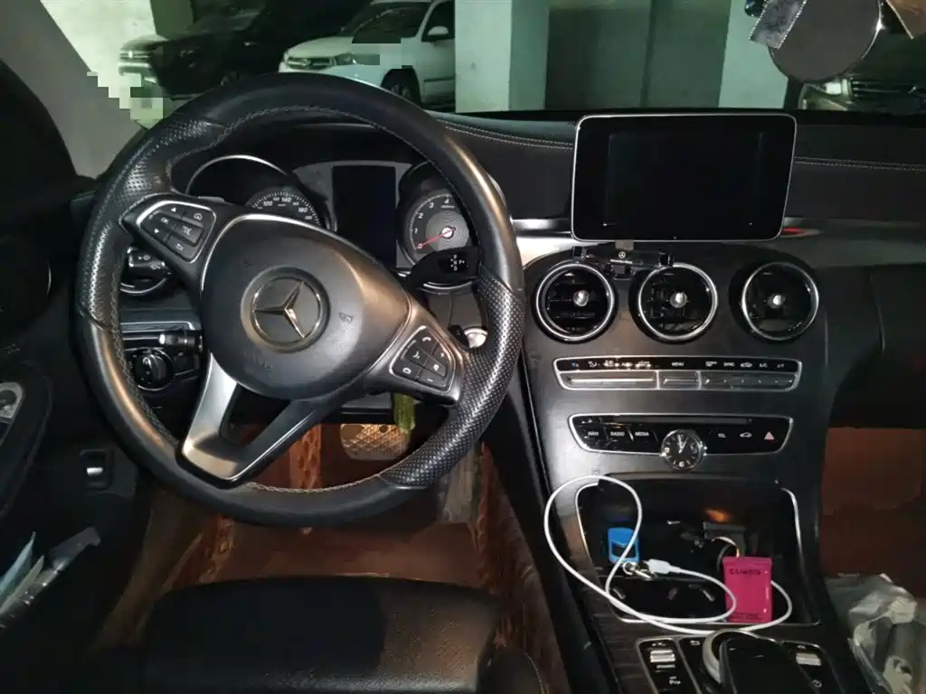 Mercedes-Benz C-Class 2015 Facelift C 200 L Sport фото 6