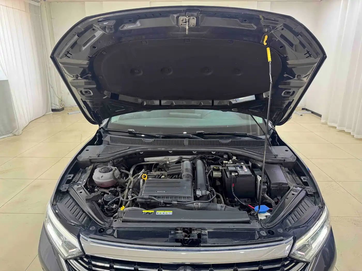 Volkswagen Sagitar 2023 Model Year 280TSI DSG Surpass Edition фото 19