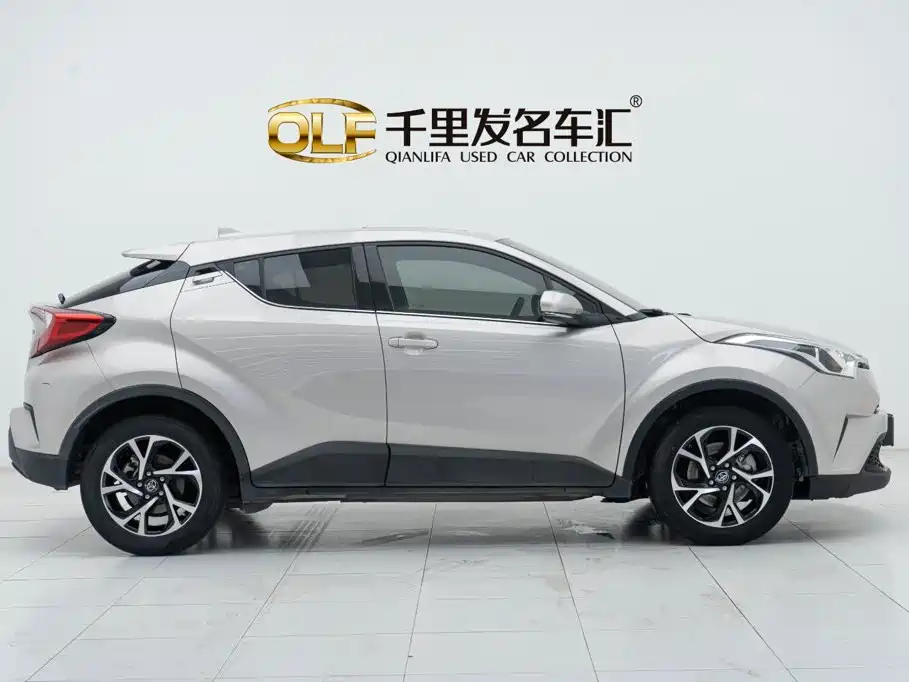 Toyota C-HR 2020 2020 Model 2.0L Leading