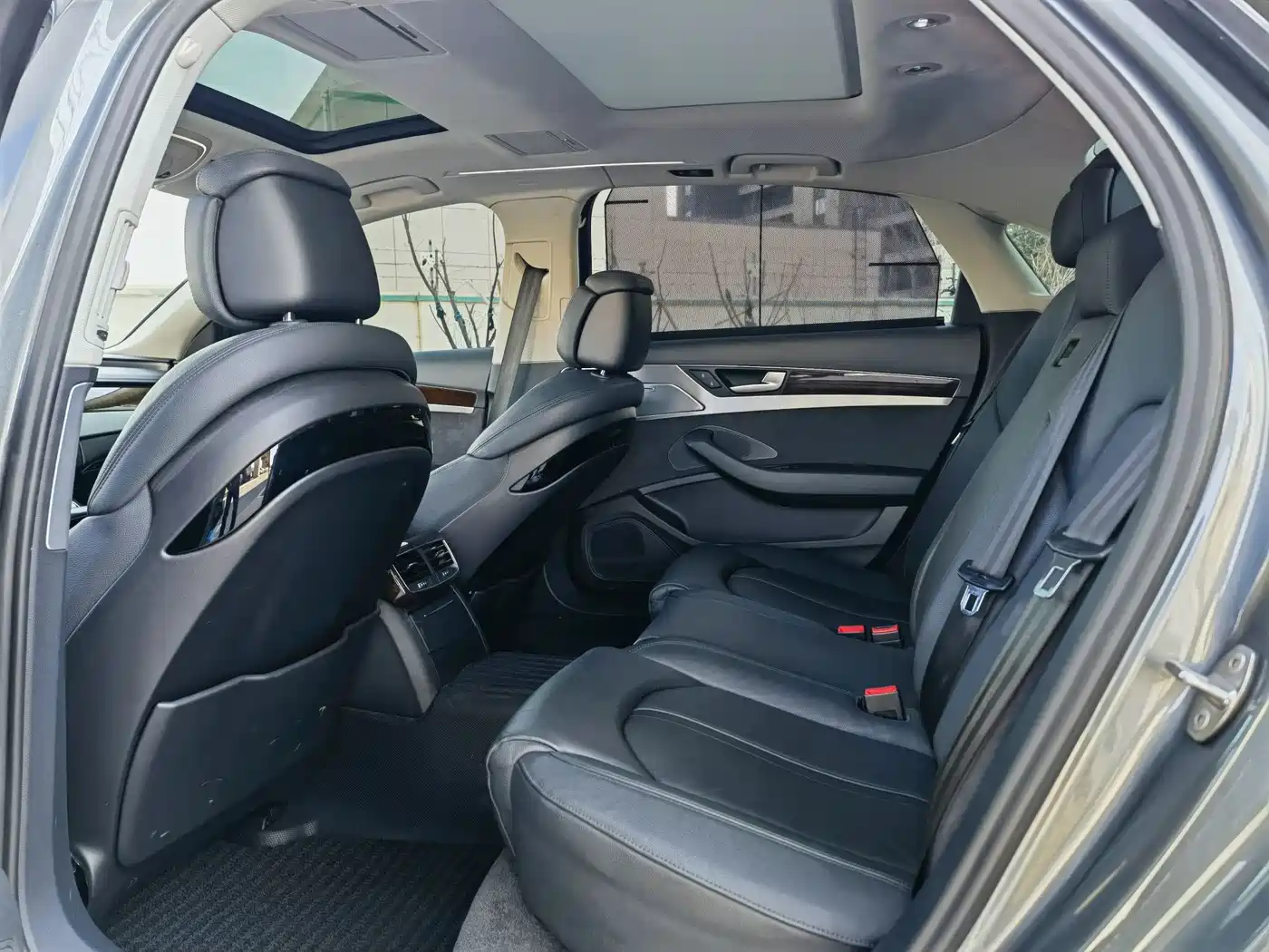 Audi A8 2014 A8L 45 TFSI quattro Comfort фото 8