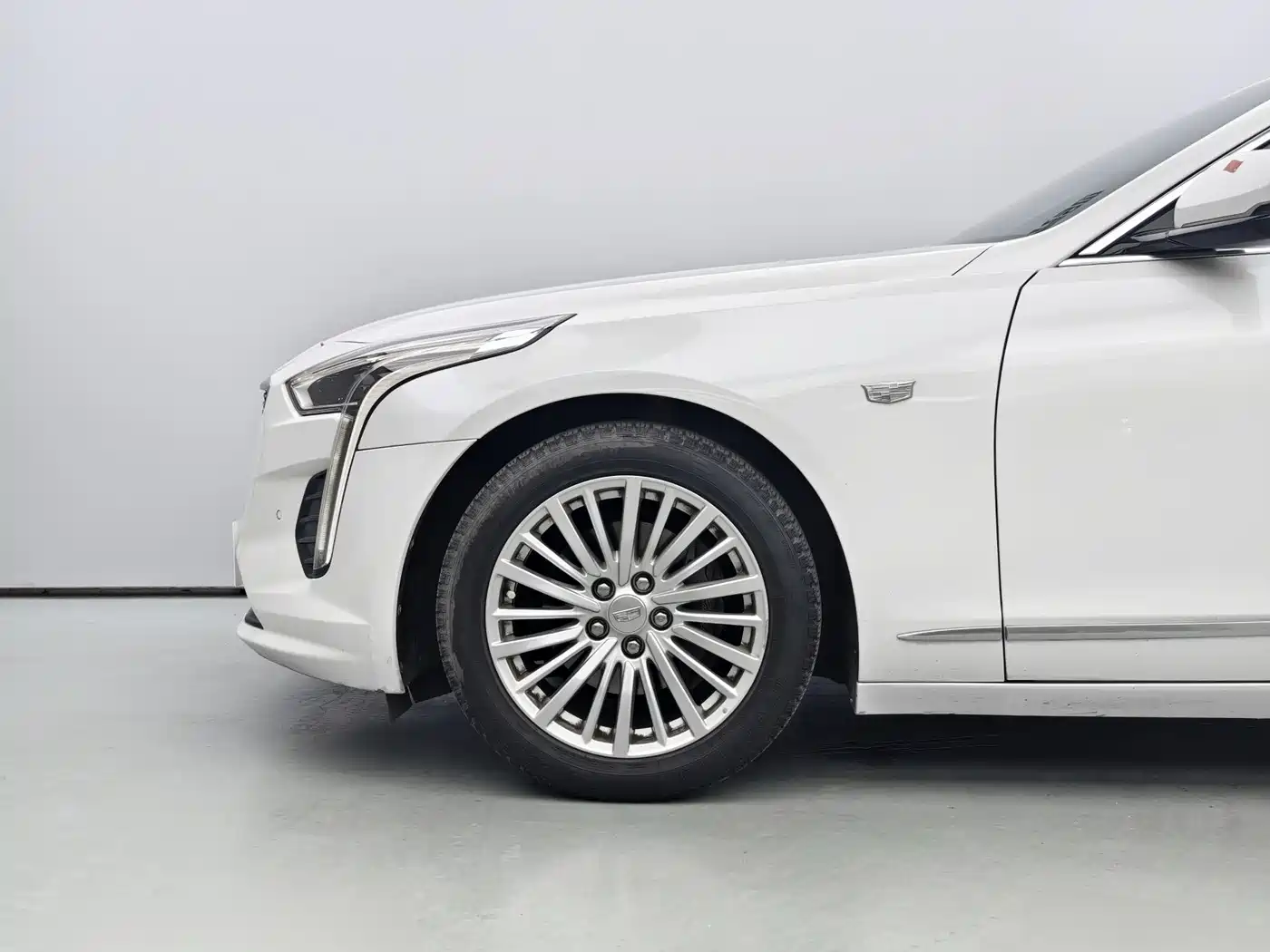 Cadillac CT6 2019 28T Fashion Model фото 6