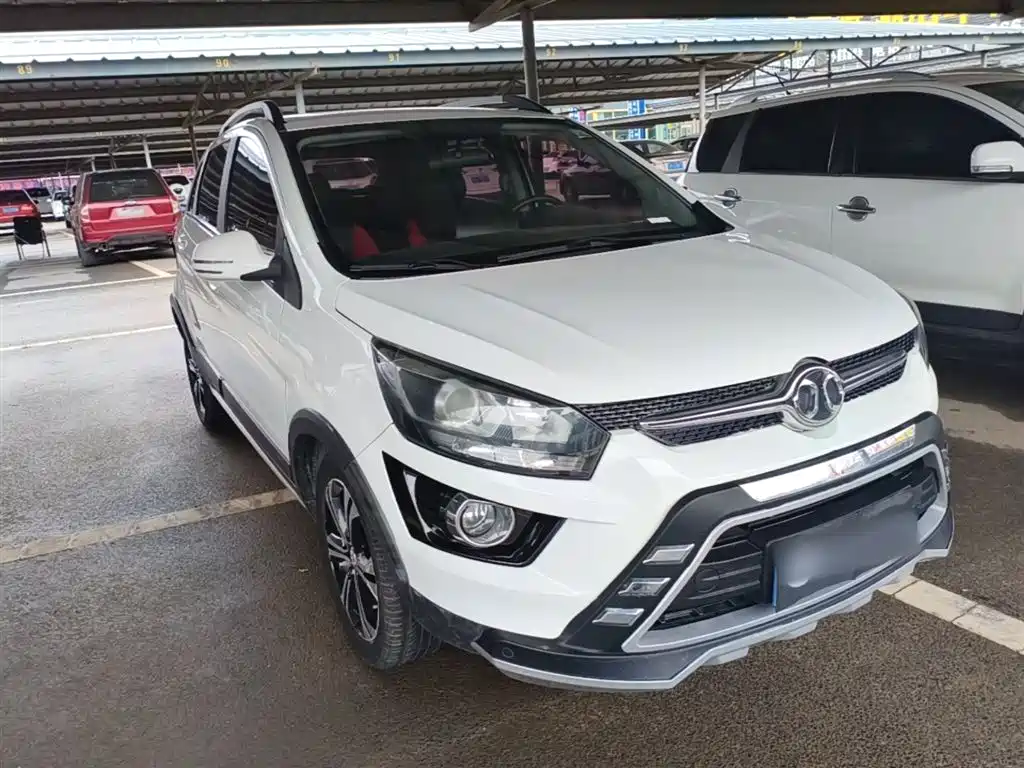 BAIC Senova X25 2018 2015 1.5L Automatic Elite
