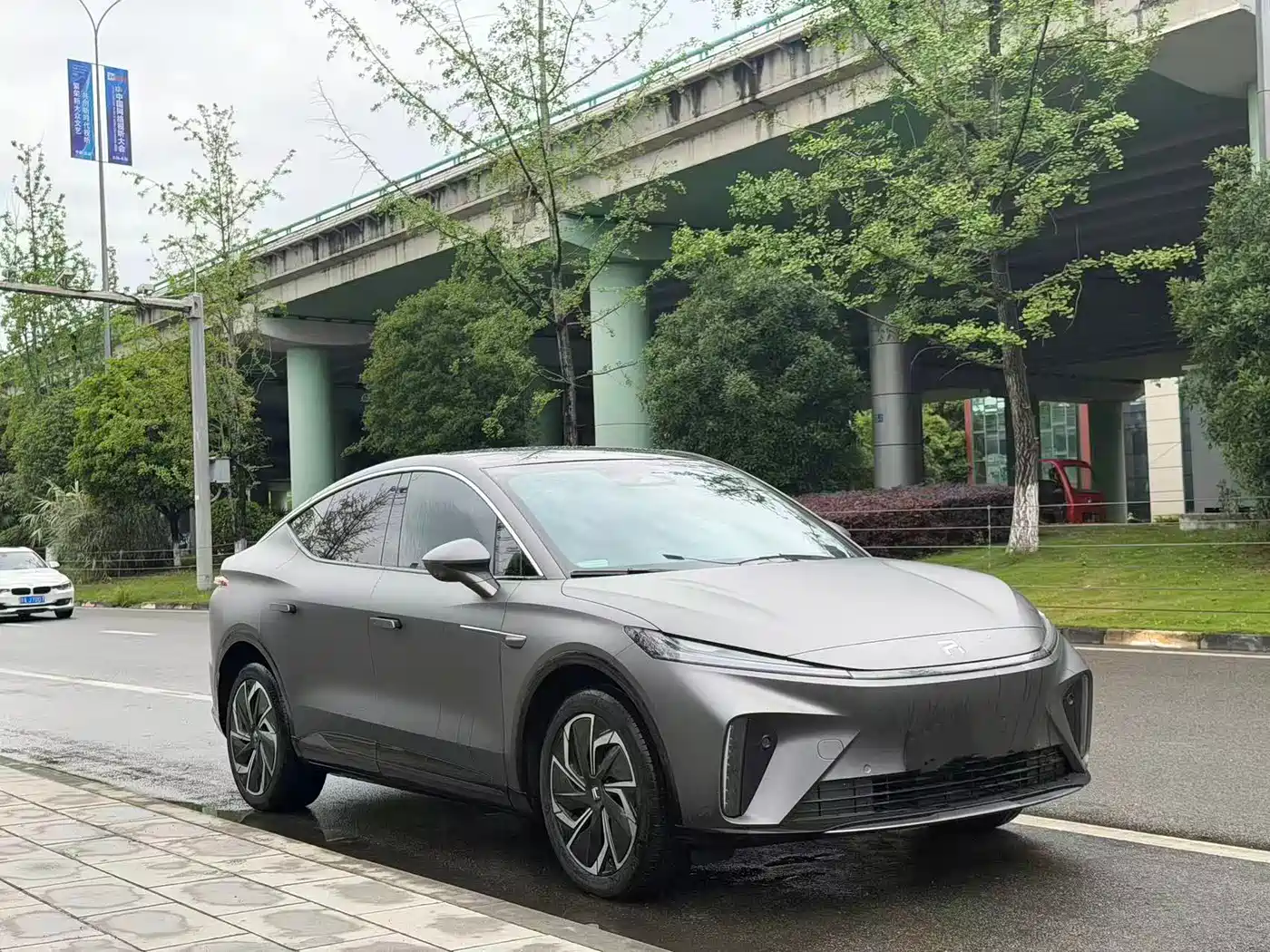 RISING AUTO FEIFAN R7