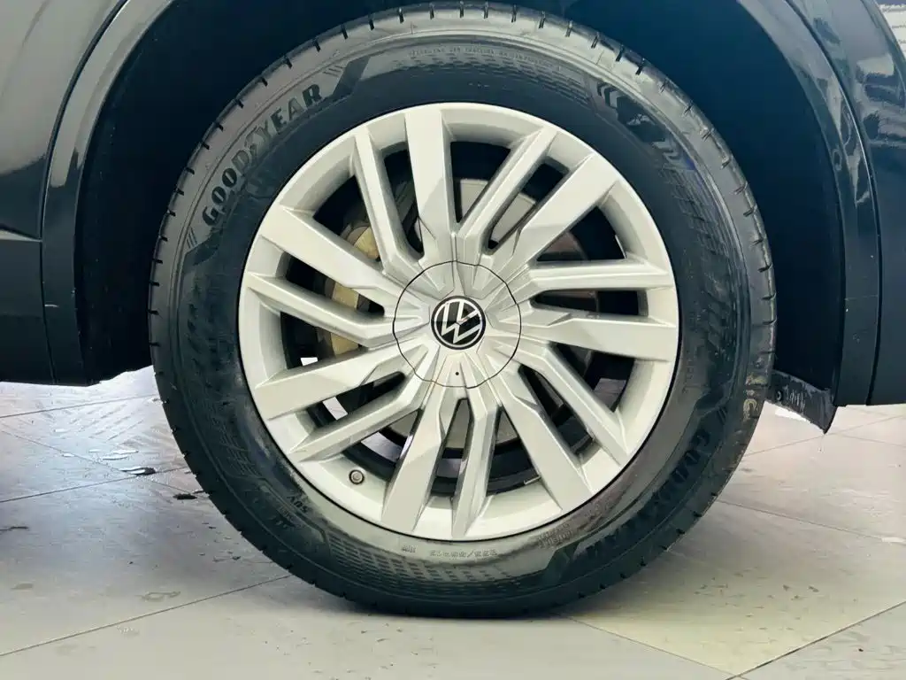 Photo 10 - Volkswagen Touareg