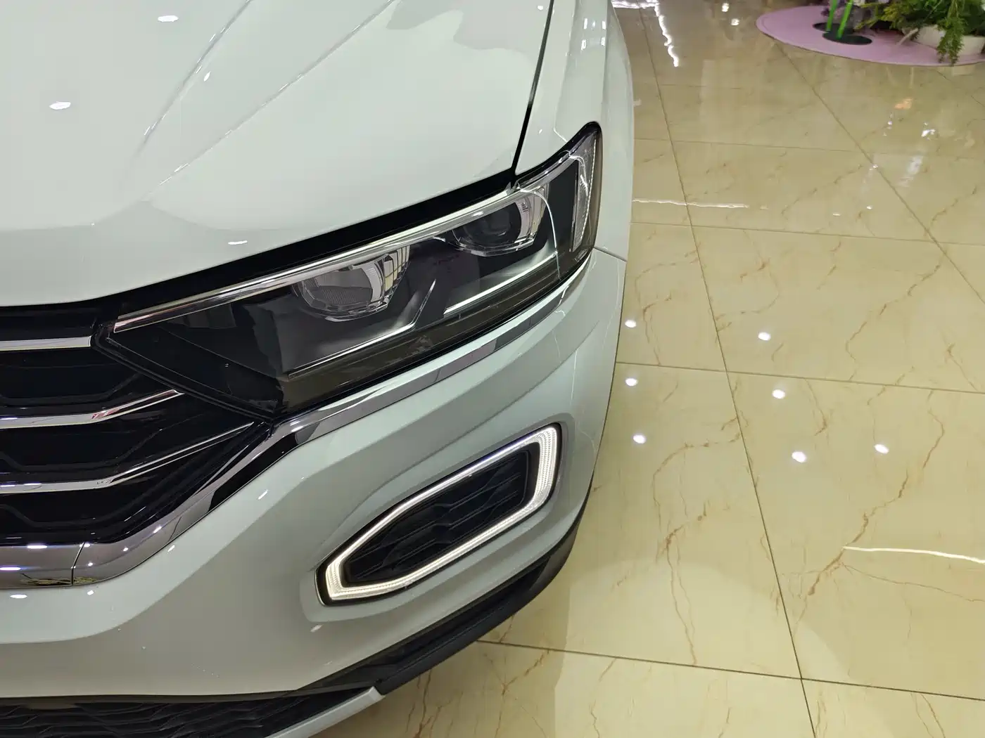 Volkswagen T-ROC 2021 Facelift 280TSI DSG 2WD Comfort Smart Connect Edition фото 9