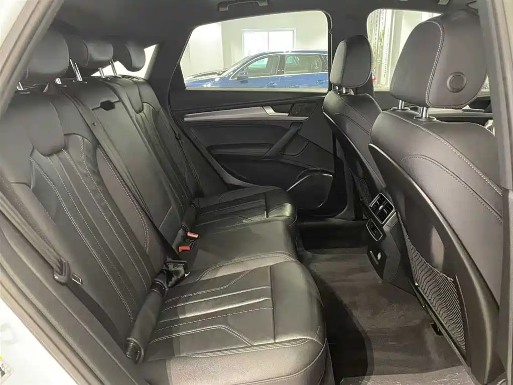Audi Q5L Sportback 2021 40 TFSI Fashion фото 8