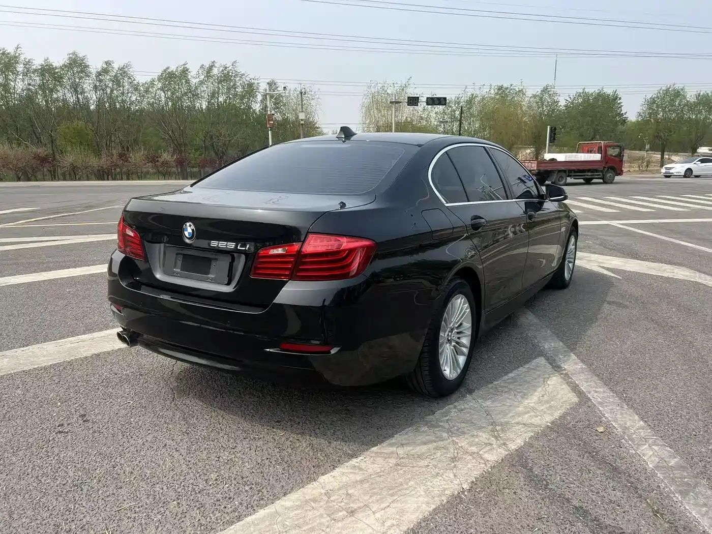 BMW 5 Series 2013 525Li Leadership фото 5