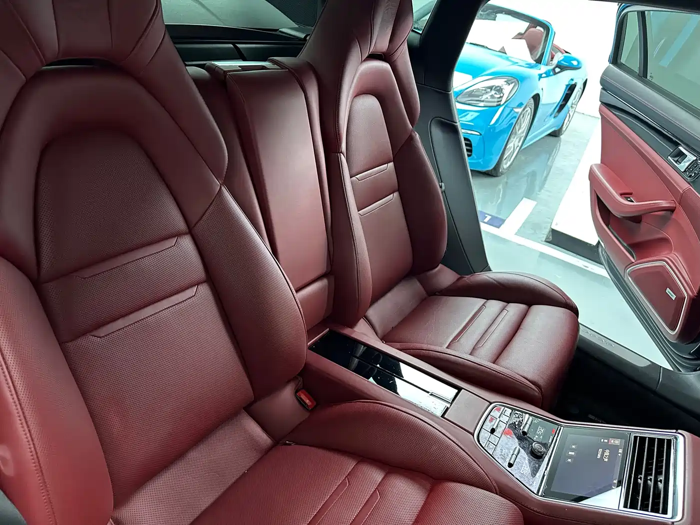 Porsche Panamera 2019 Panamera Executive Long Wheelbase 2.9T фото 17