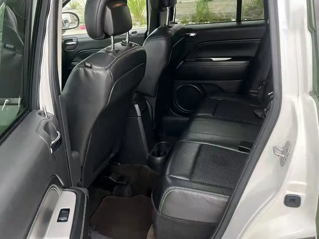Jeep Compass (Import) 2014 2014 Facelift 2.4L 4WD Comfort Edition