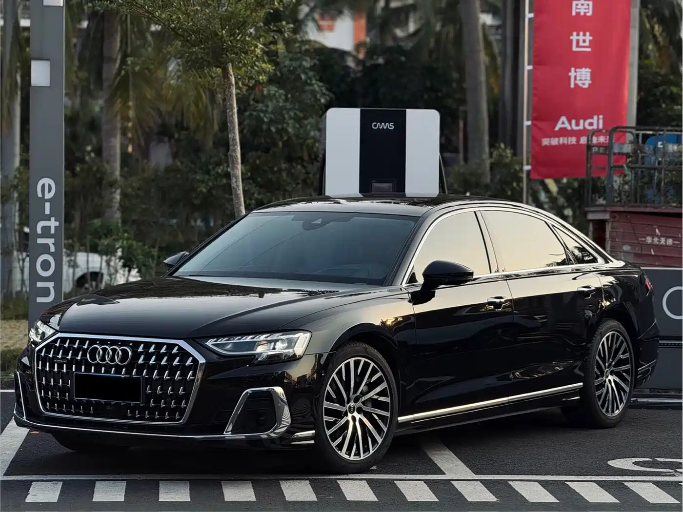 AUDI A8