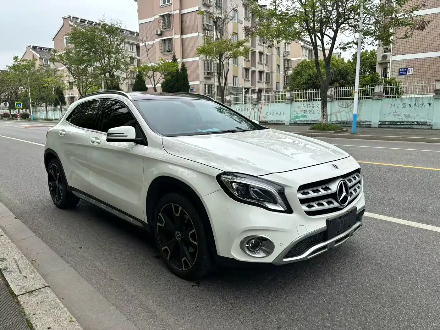 Mercedes-Benz GLA 2017 GLA 220 4MATIC Fashion фото 3
