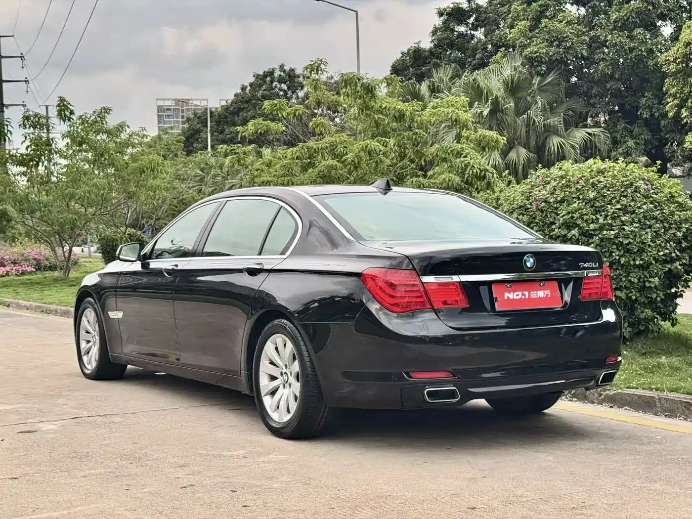 BMW 7 Series 2009 Model 740Li Leading Edition фото 9
