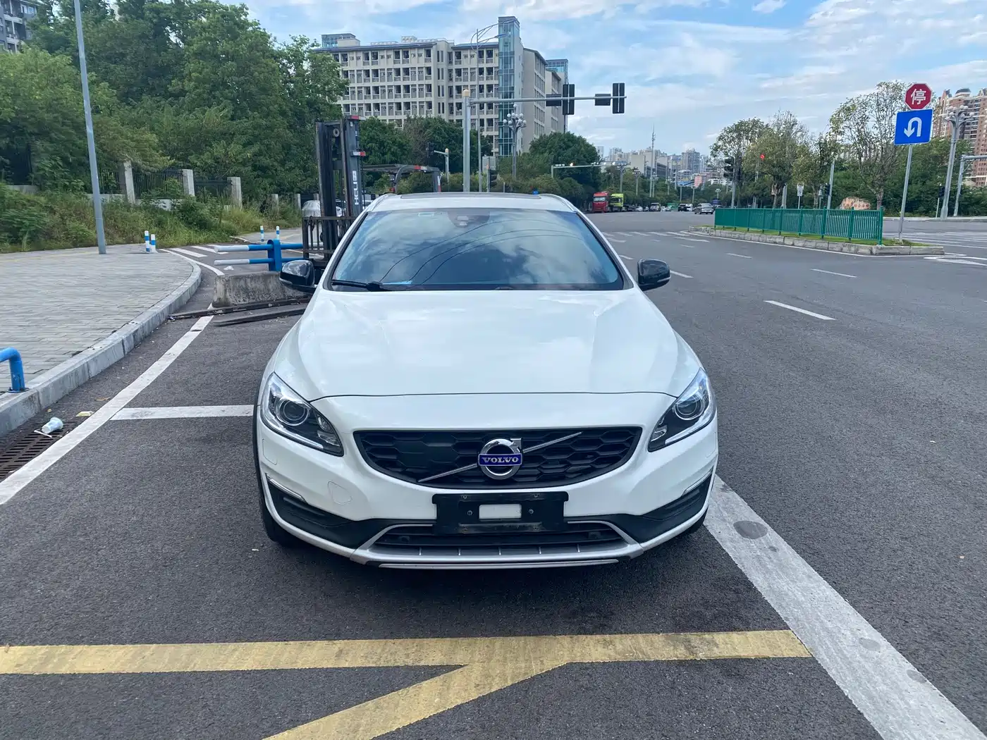 Volvo V60 2017 2017 Cross Country T5 AWD China V