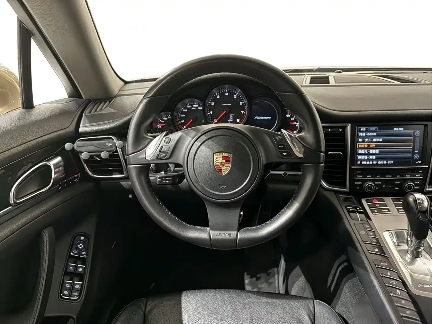 Porsche Panamera 2010 Panamera 3.6L фото 8