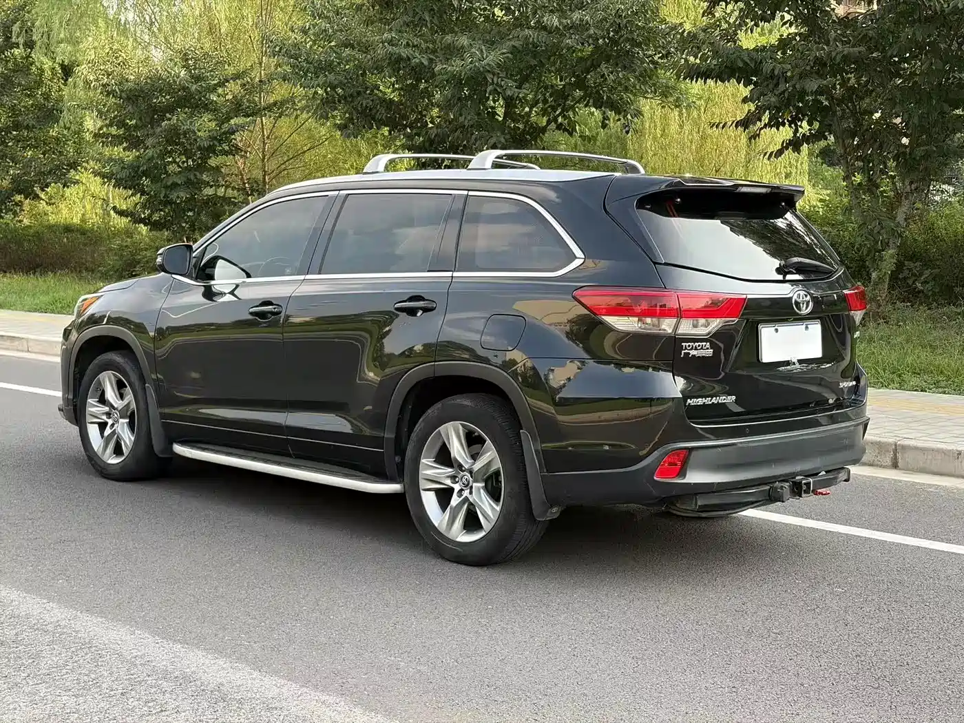 Фото 6 - Toyota Highlander