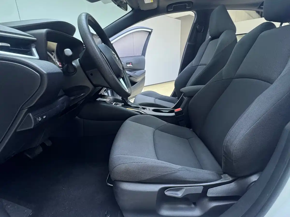 Toyota Levin 2022 185T CVT Luxury Edition фото 9
