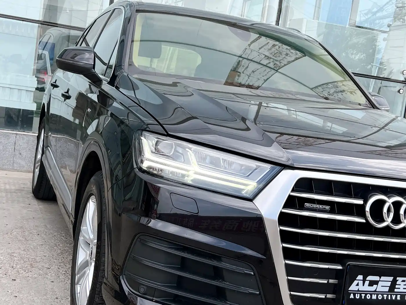 AUDI Q7