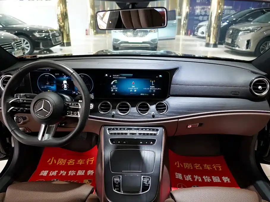 Mercedes-Benz E-Class, миниатюра 4