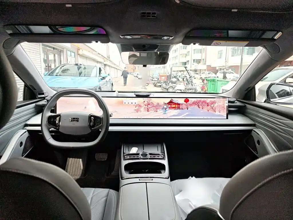 Geely Galaxy Galaxy E8 2025 2025 700km Long Voyage Smart Drive Edition
